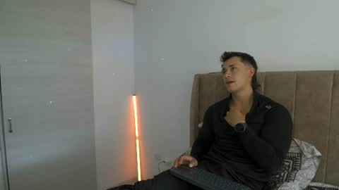 Dilan Coy online show from July 3, 8:37 pm