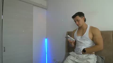 Dilan Coy online show from July 29, 9:02 pm