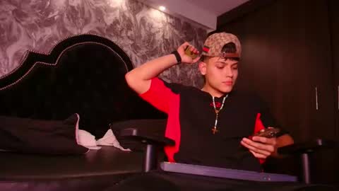 dilanmiller_ online show from June 11, 7:23 pm