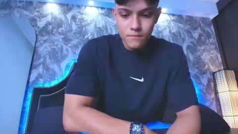 dilanmiller_ online show from June 20, 3:48 pm