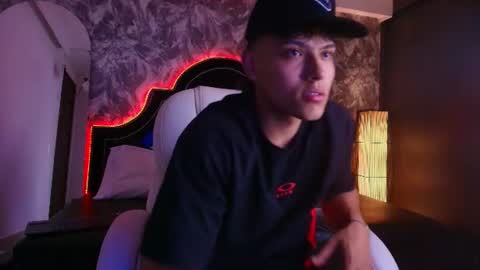 dilanmiller_ online show from July 24, 5:22 pm