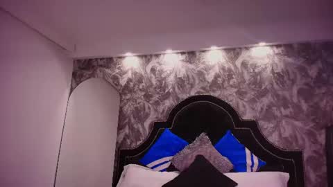 dilanmiller_ online show from July 26, 4:25 pm