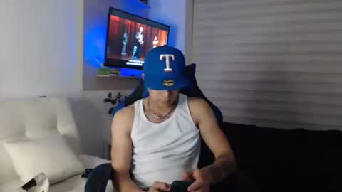 dilanxxx8888 online show from January 14, 4:40 am