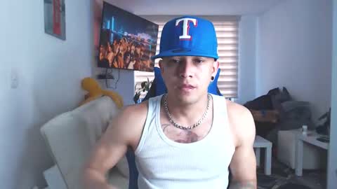 dilanxxx8888 online show from February 21, 9:05 pm