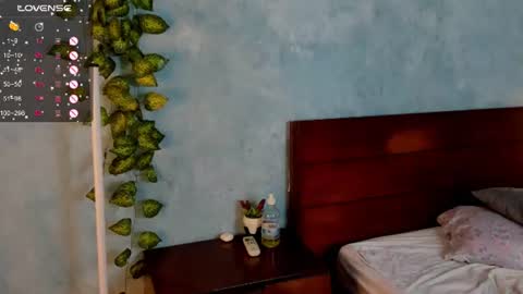 Snapshot of dilary_ chatting on July 28, 4:39 pm Dilary online show from July 28, 4:39 pm