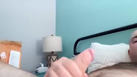 Snapshot of dill_bobby chatting on February 22, 6:13 am dill_bobby online show from February 22, 6:13 am