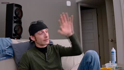 Snapshot of dilldough405 chatting on December 23, 3:23 pm Dilldough405 online show from December 23, 3:23 pm