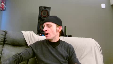 Snapshot of dilldough405 chatting on January 1, 5:11 pm Dilldough405 online show from January 1, 5:11 pm