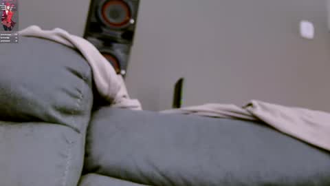 Snapshot of dilldough405 chatting on January 8, 2:56 pm Dilldough405 online show from January 8, 2:56 pm