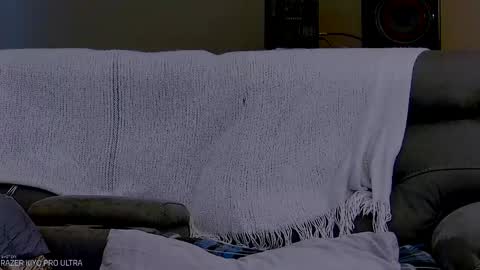 Snapshot of dilldough405 chatting on March 3, 5:29 pm Dilldough405 online show from March 3, 5:29 pm