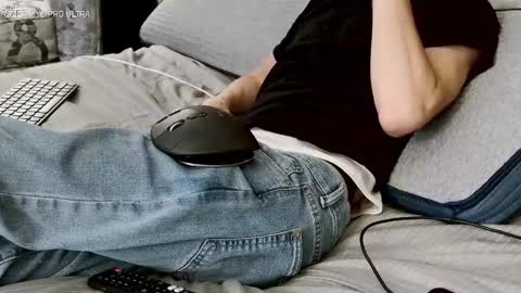 Snapshot of dilldough405 chatting on October 23, 10:36 am Dilldough405 online show from October 23, 10:36 am