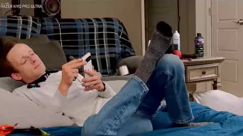 Snapshot of dilldough405 chatting on October 31, 9:49 pm Dilldough405 online show from October 31, 9:49 pm