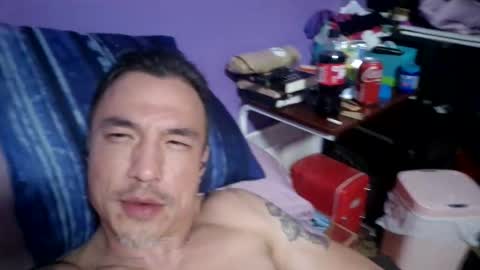 Snapshot of dillifambam08 chatting on March 19, 10:19 am dillifambam08 online show from March 19, 10:19 am