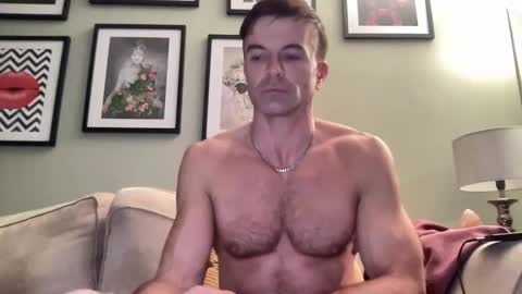 Snapshot of dillonwilde chatting on January 9, 8:44 pm Dillon online show from January 9, 8:44 pm