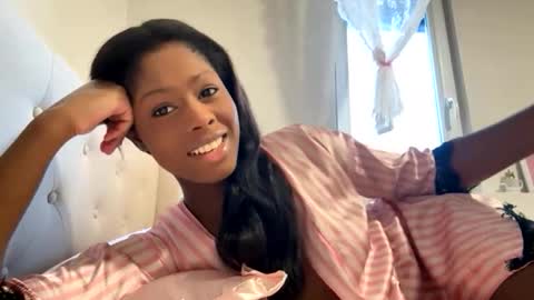 Snapshot of dilussoangel chatting on June 2, 7:16 pm dilussoangel online show from June 2, 7:16 pm