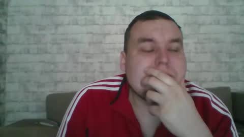 Snapshot of dimasvit5306 chatting on March 12, 8:09 am dimasvit5306 online show from March 12, 8:09 am