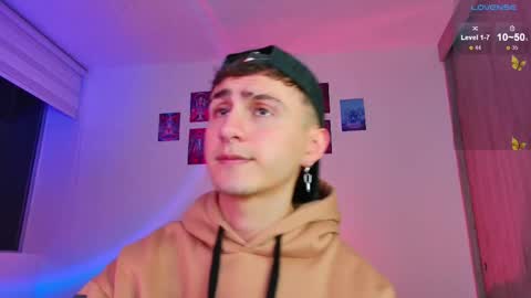 Snapshot of dimitri_bilak_ chatting on November 17, 11:54 pm Julian Independent Model online show from November 17, 11:54 pm