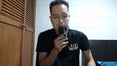 Snapshot of dimitri_quiet chatting on February 21, 6:47 am Dimitri online show from February 21, 6:47 am