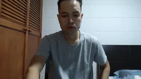 Snapshot of dimitri_quiet chatting on February 24, 8:01 am Dimitri online show from February 24, 8:01 am