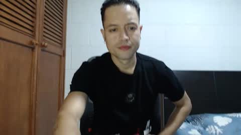 Snapshot of dimitri_quiet chatting on February 28, 9:16 pm Dimitri online show from February 28, 9:16 pm