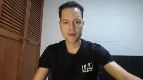 Snapshot of dimitri_quiet chatting on March 19, 8:18 am Dimitri online show from March 19, 8:18 am