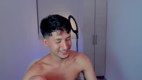 Snapshot of dimitri_targaryen chatting on December 2, 8:41 am Fabian online show from December 2, 8:41 am