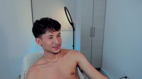 Snapshot of dimitri_targaryen chatting on December 14, 2:56 am Fabian online show from December 14, 2:56 am