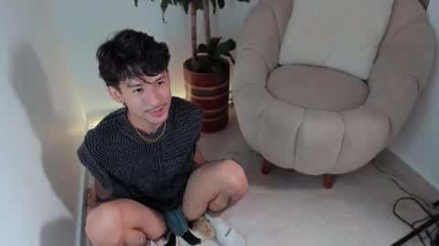 Snapshot of dimitri_targaryen chatting on March 1, 2:04 am Fabian online show from March 1, 2:04 am