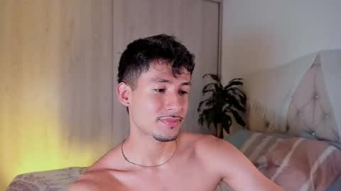 Snapshot of dimitri_targaryen chatting on September 10, 2:44 am Fabian online show from September 10, 2:44 am