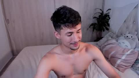 Snapshot of dimitri_targaryen chatting on September 26, 11:20 pm Fabian online show from September 26, 11:20 pm