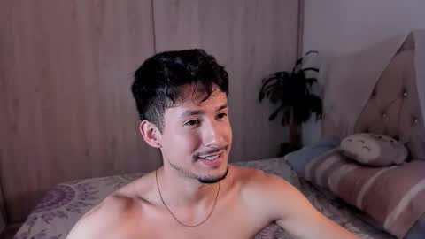 Snapshot of dimitri_targaryen chatting on October 13, 6:19 pm Fabian online show from October 13, 6:19 pm