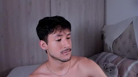 Snapshot of dimitri_targaryen chatting on October 20, 6:52 pm Fabian online show from October 20, 6:52 pm