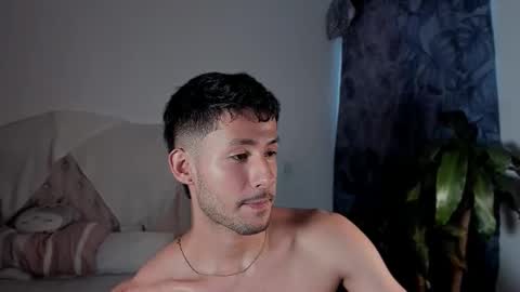 Snapshot of dimitri_targaryen chatting on November 1, 1:46 pm Fabian online show from November 1, 1:46 pm