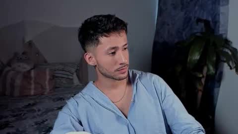 Snapshot of dimitri_targaryen chatting on November 3, 11:33 am Fabian online show from November 3, 11:33 am