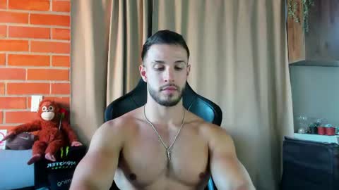 dimitricaruso online show from July 29, 8:51 pm