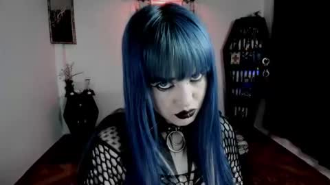 dimmuanddarkness online show from August 4, 5:21 am