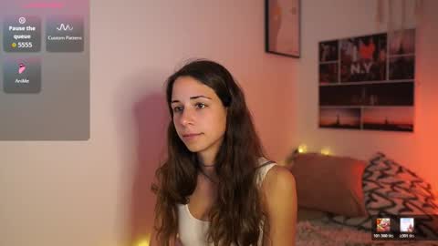 Snapshot of dina_caguimbal chatting on March 25, 2:23 pm Dina online show from March 25, 2:23 pm