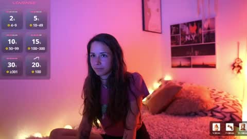 Snapshot of dina_caguimbal chatting on April 3, 6:17 pm Dina online show from April 3, 6:17 pm