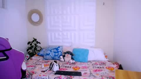 DINA online show from July 25, 5:54 pm