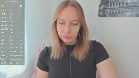 Dina online show from April 3, 7:39 am