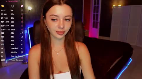 dinacandy online show from September 9, 5:29 am