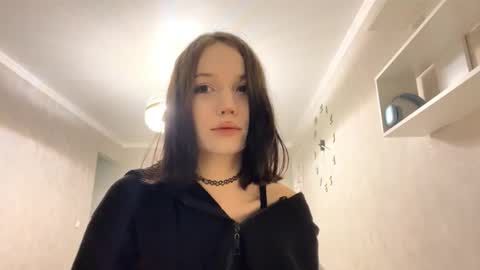 Amelia online show from March 21, 2:09 pm