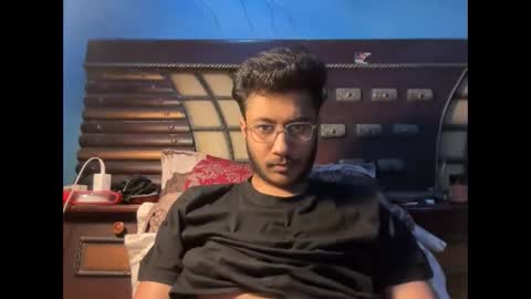 Snapshot of dinchain chatting on April 18, 7:29 pm Dinchain online show from April 18, 7:29 pm
