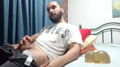 Snapshot of dinchtcams chatting on June 27, 6:07 am Dincht online show from June 27, 6:07 am
