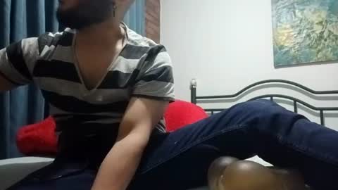 Snapshot of dinchtcams chatting on July 4, 6:19 am Dincht online show from July 4, 6:19 am