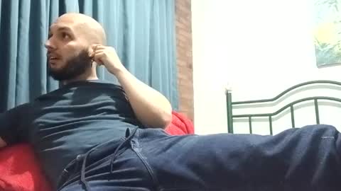 Snapshot of dinchtcams chatting on July 6, 5:48 am Dincht online show from July 6, 5:48 am