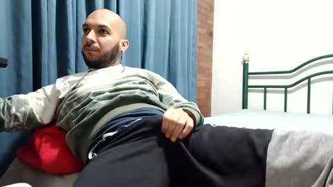 Snapshot of dinchtcams chatting on July 24, 7:39 am Dincht online show from July 24, 7:39 am