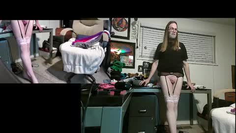 Dinkdork just having a good time online show from December 28, 2:01 am