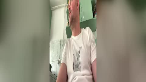 Snapshot of dinodinoxxx chatting on June 14, 5:31 am dinodinoxxx online show from June 14, 5:31 am