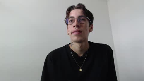 Snapshot of dio_star chatting on November 13, 2:05 pm Dio online show from November 13, 2:05 pm